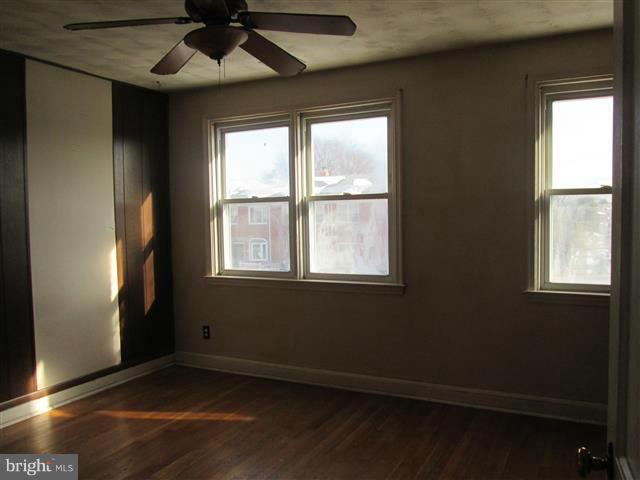 28 Wiltshire Road Baltimore, MD 21221 - Photo 15 of 29 Bedroom