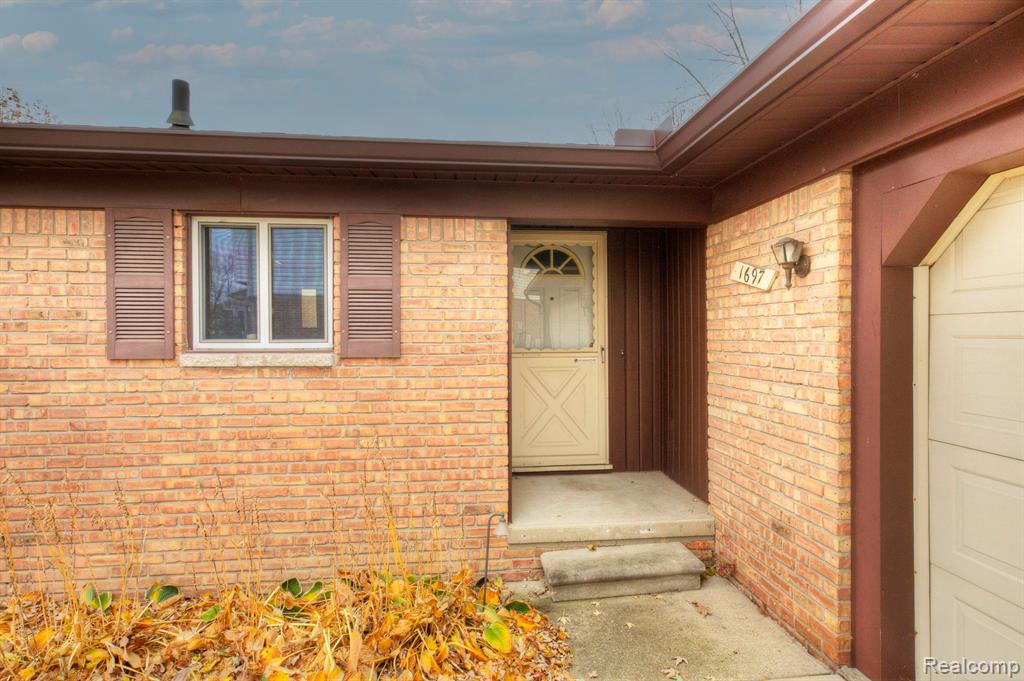 1697 Ranier Street Canton, MI 48187 - Photo 2 of 26