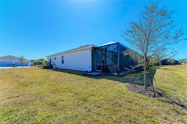 $2,300 | 8613 Seasalt Loop, Englewood, FL 34224