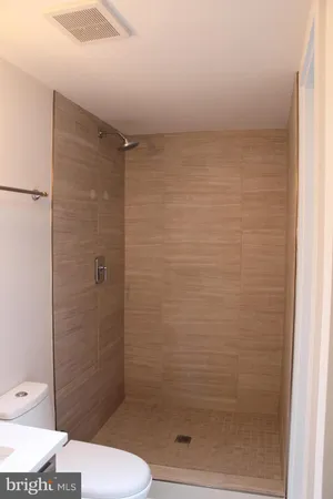 $2,500 | 5110 Fort Totten Drive Northeast, Unit 4, Washington, DC 20011