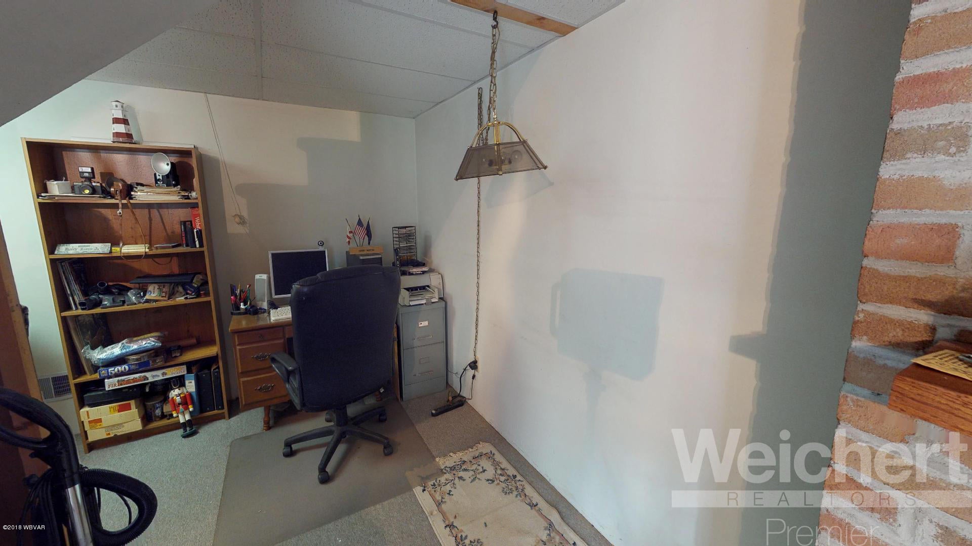 2254 Division Road Williamsport, PA 17701 - Photo 22 of 25 Separate space, nice for an office or crafting space