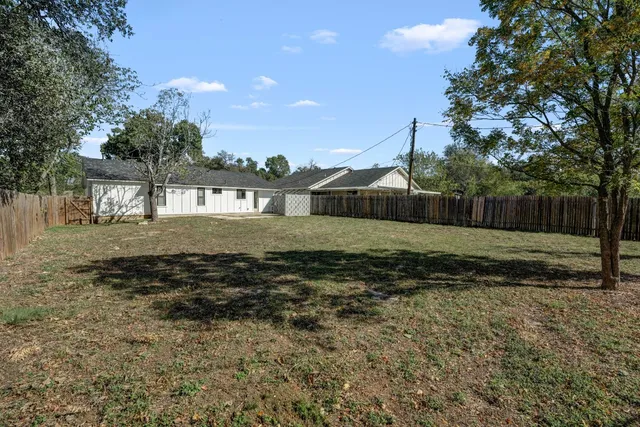 $3,000 | 3217 Oak Alley, Austin, TX 78745