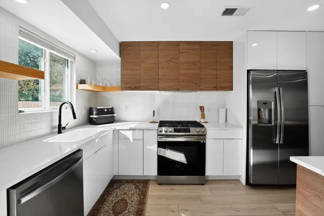 $3,000 | 3217 Oak Alley, Austin, TX 78745