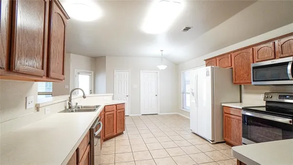 $2,400 | 2161 Teagle Drive, Rockwall, TX 75032