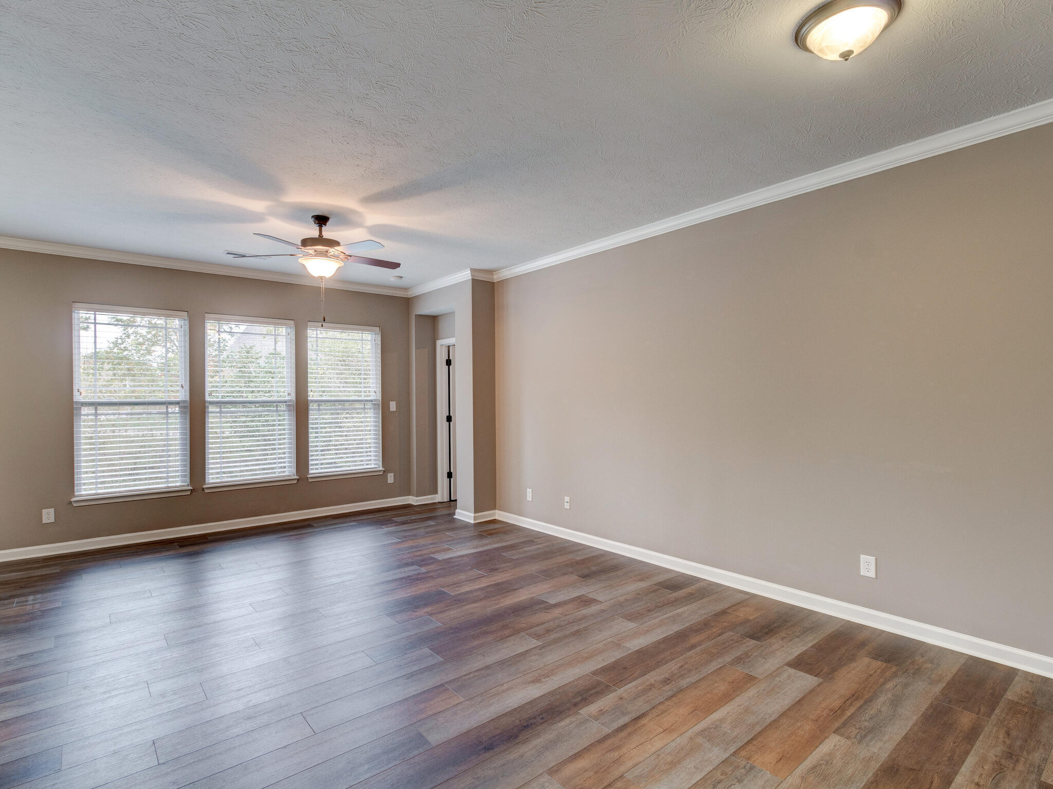 742 North Johnson Branch Road Greenfield, IN 46140 - Photo 3 of 23 Gallery Image 3