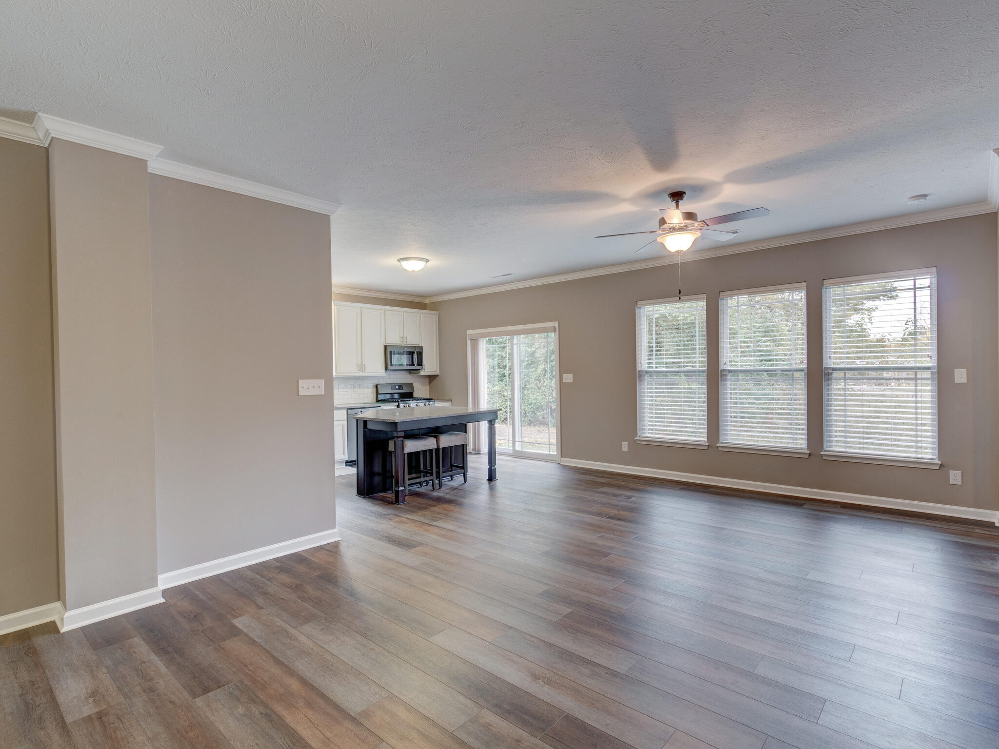 742 North Johnson Branch Road Greenfield, IN 46140 - Photo 4 of 23 Gallery Image 4