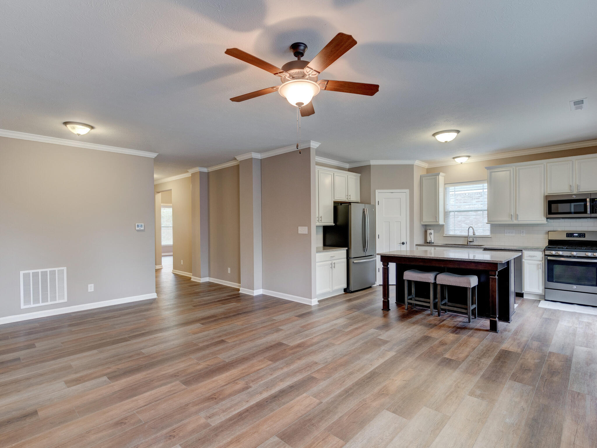 742 North Johnson Branch Road Greenfield, IN 46140 - Photo 6 of 23 Gallery Image 6