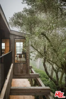 $4,000,000 | 3655 McAnany Way, Malibu, CA 90265