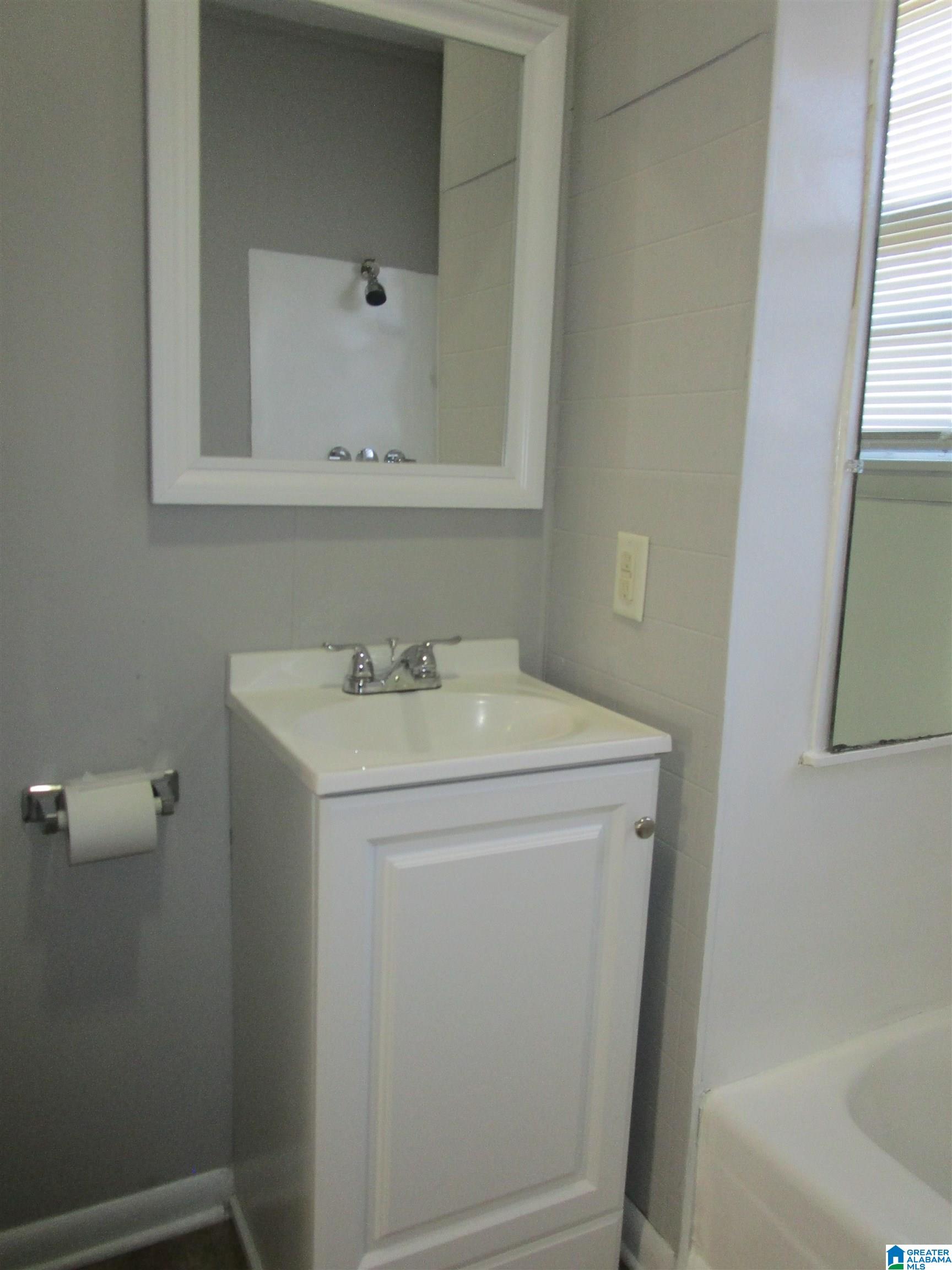 229 3rd Avenue Birmingham, AL 35228 - Photo 19 of 22