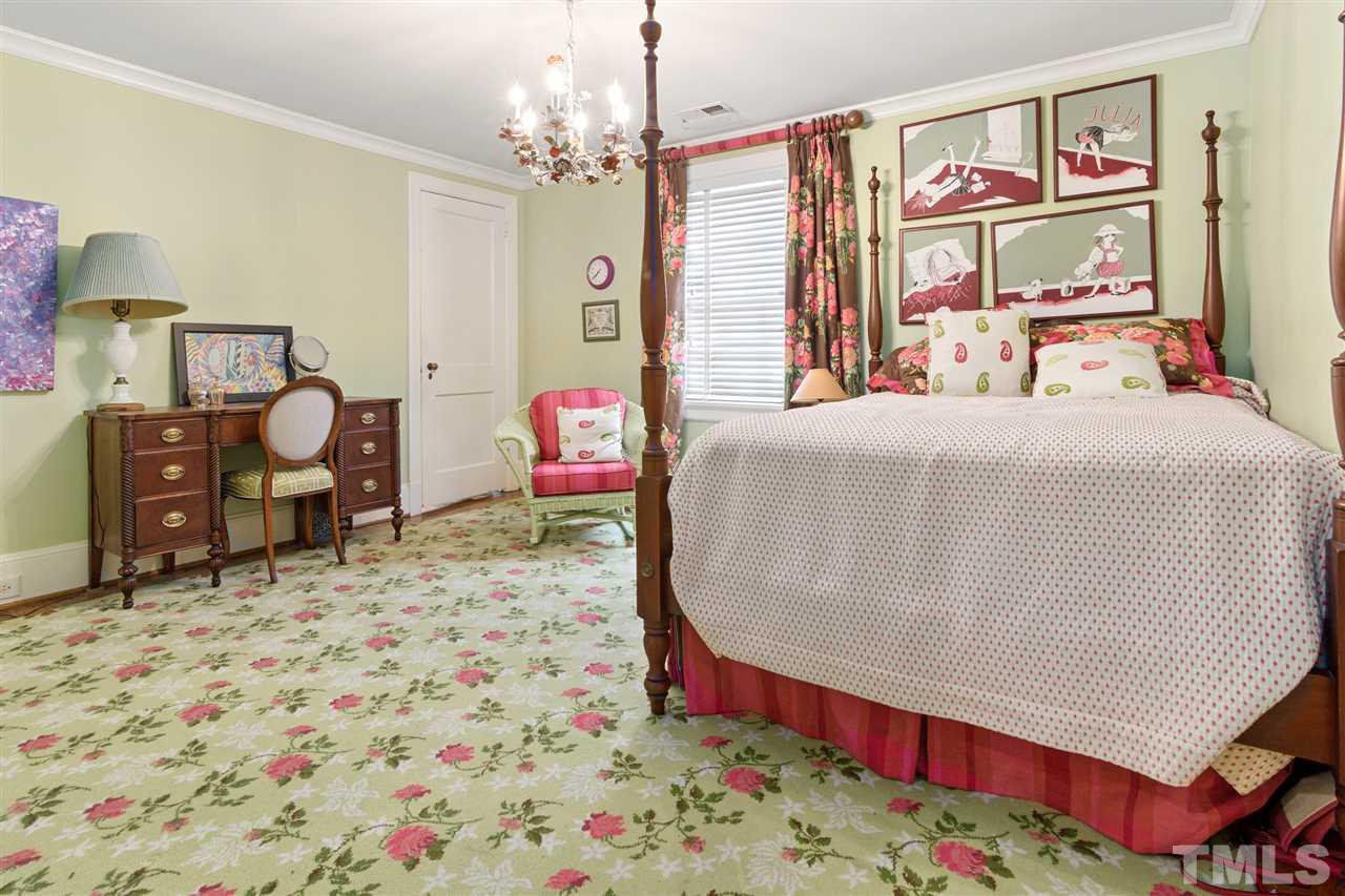 1512 Canterbury Road Raleigh, NC 27608 - Photo 19 of 30