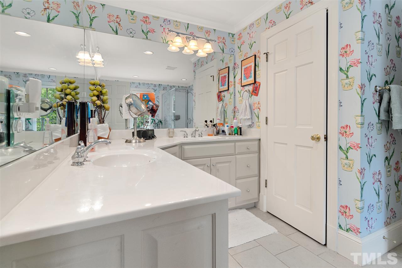 1512 Canterbury Road Raleigh, NC 27608 - Photo 23 of 30