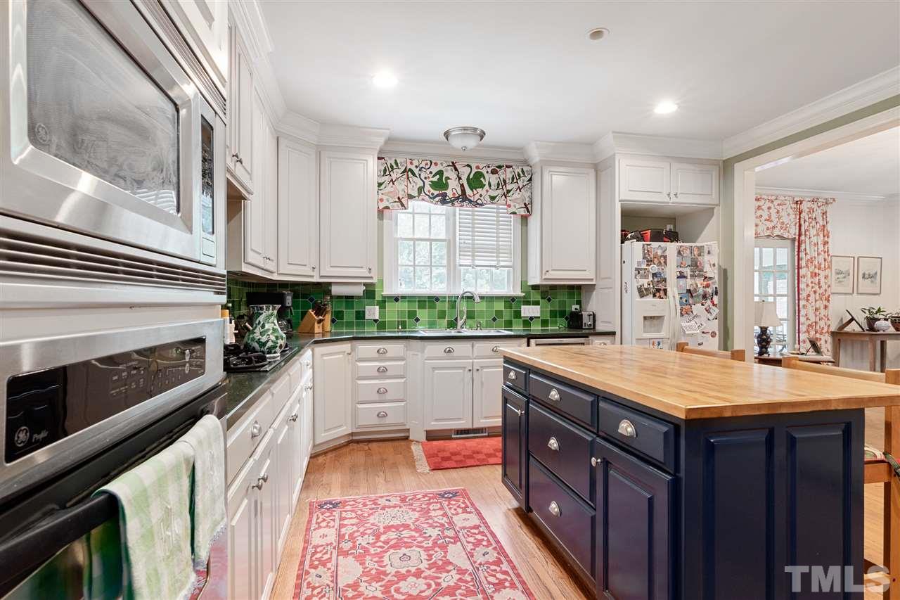 1512 Canterbury Road Raleigh, NC 27608 - Photo 10 of 30