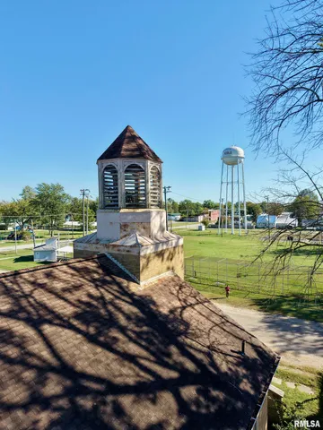 $74,900 | 120 West Poplar Street, Noble, IL 62868