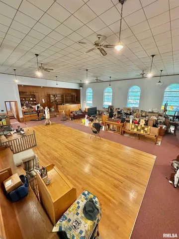 $74,900 | 120 West Poplar Street, Noble, IL 62868