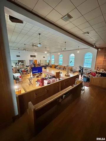 $74,900 | 120 West Poplar Street, Noble, IL 62868