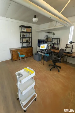 $74,900 | 120 West Poplar Street, Noble, IL 62868