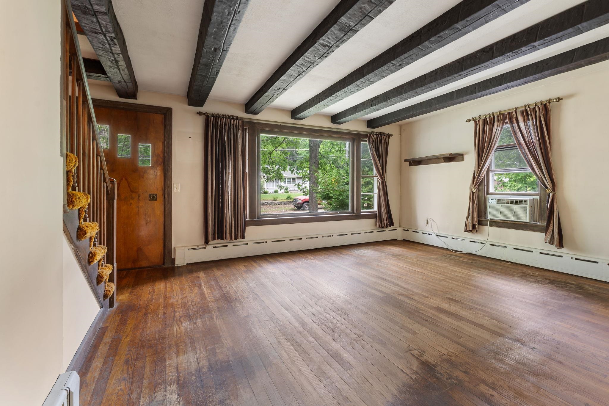 42 Oak Street Rochester, NH 03839 - Photo 11 of 36