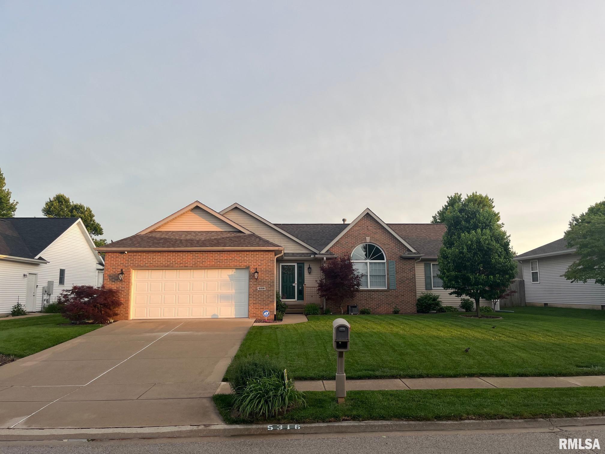 5316 Manhattan Drive Springfield, IL 62711 - Photo 1 of 6