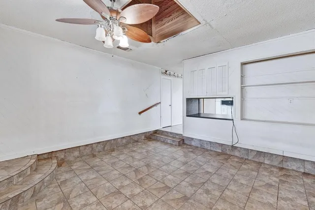 a view of empty room