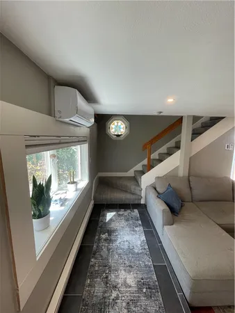 $5,000 | 16 Dudley Avenue, Unit 6, Newport, RI 02840