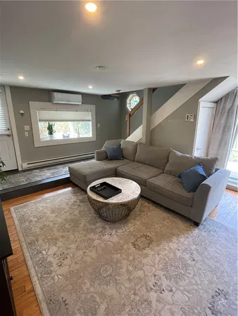 $5,000 | 16 Dudley Avenue, Unit 6, Newport, RI 02840