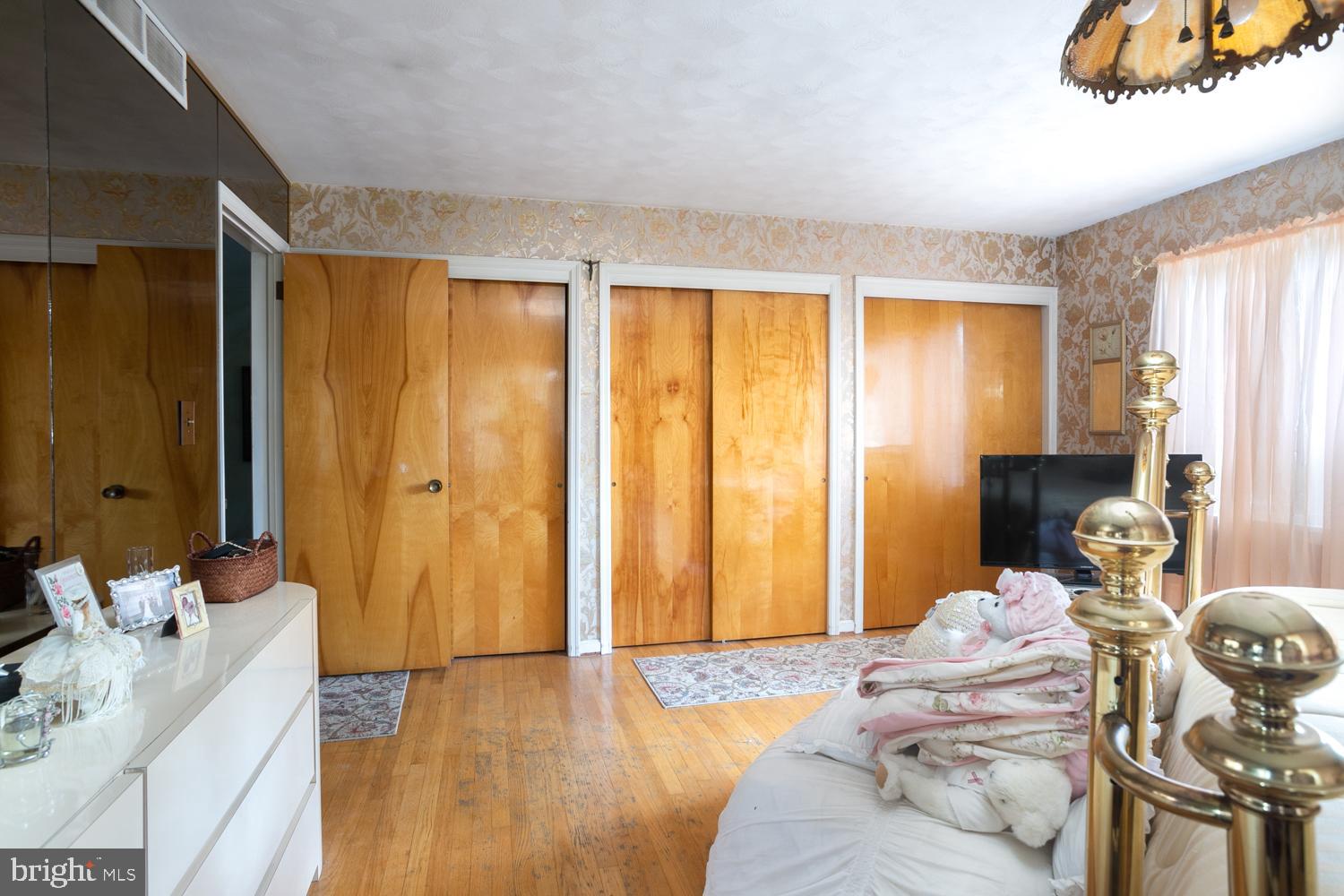 4 Hempstead Road Hamilton, NJ 08610 - Photo 16 of 23 Gallery Image 16