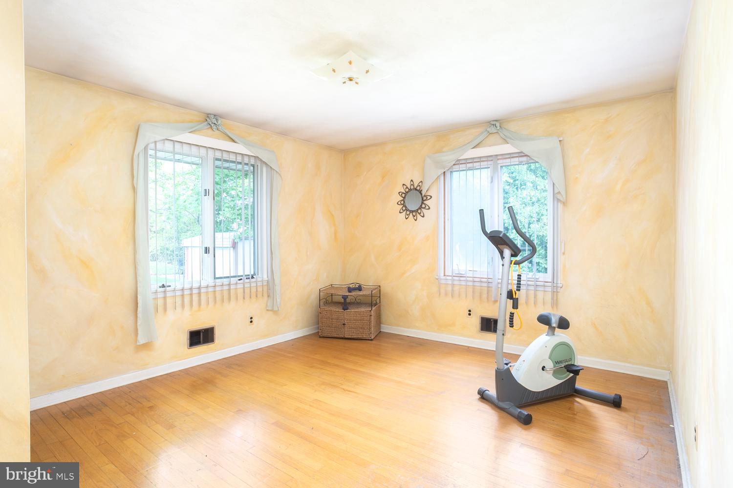 4 Hempstead Road Hamilton, NJ 08610 - Photo 17 of 23 Gallery Image 17