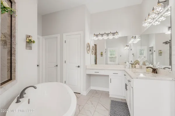 $479,000 | 1706 Bristol Drive, Nesbit, MS 38651