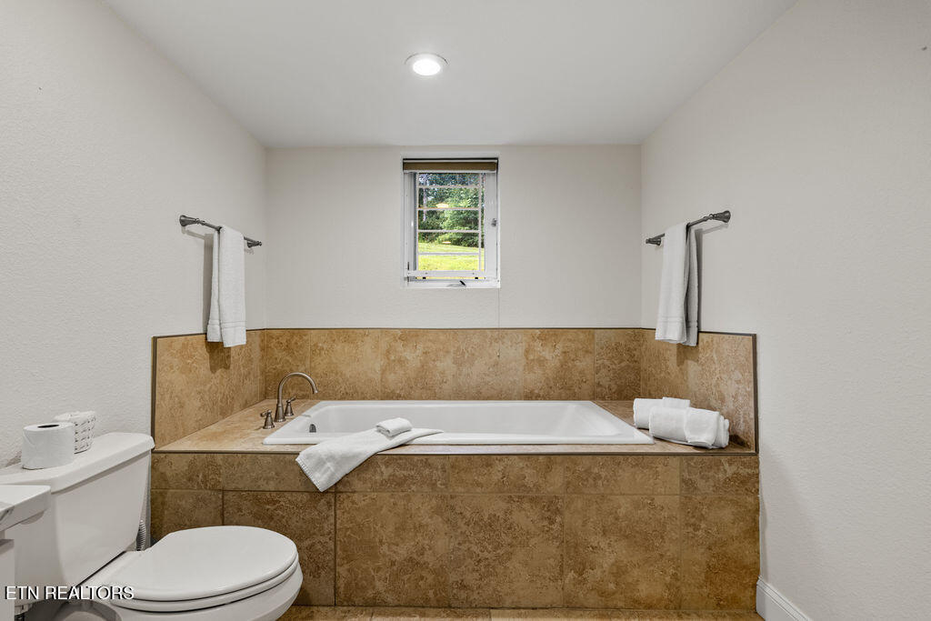 2803 Mary Ridge Farm Road Sevierville, TN 37862 - Photo 16 of 60 16