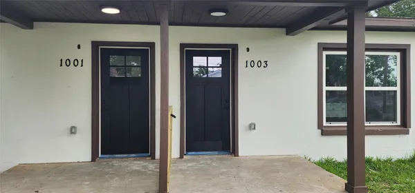 $1,500 | 1001 South South Iowa Street, La Porte, TX 77571