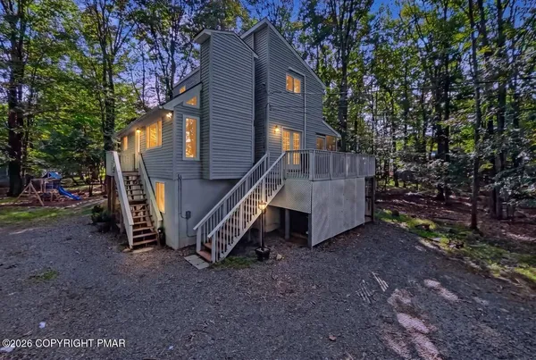 $535,000 | 5145 Hummingbird Drive, Pocono Summit, PA 18346