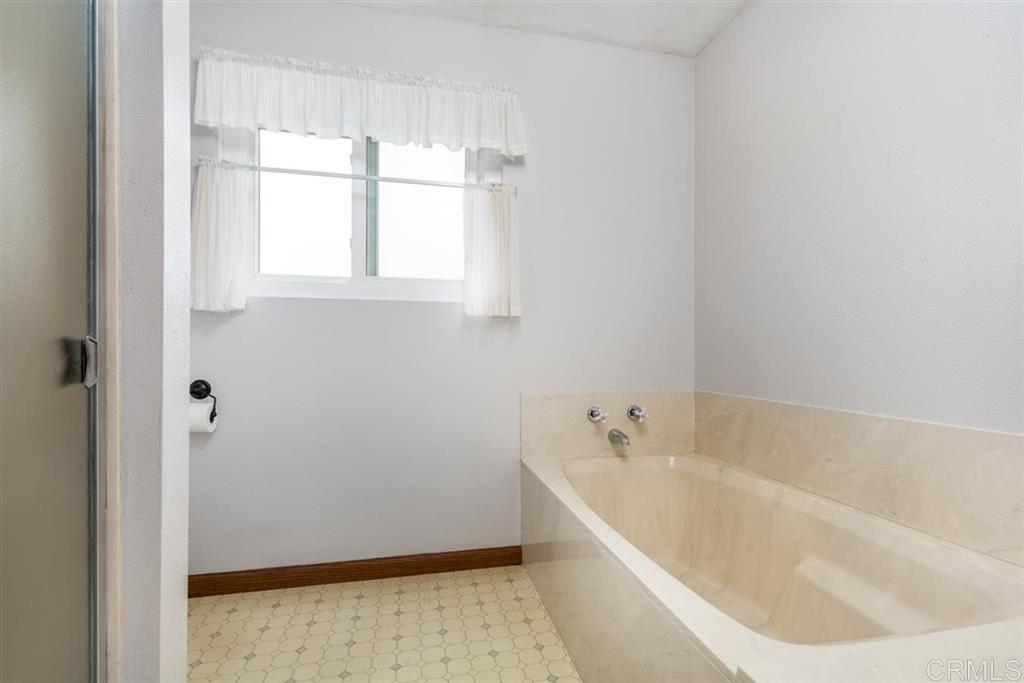 1050 Morro Road Fallbrook, CA 92028 - Photo 14 of 25