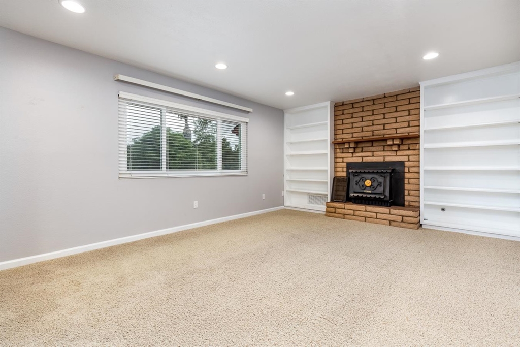 1050 Morro Road Fallbrook, CA 92028 - Photo 3 of 25