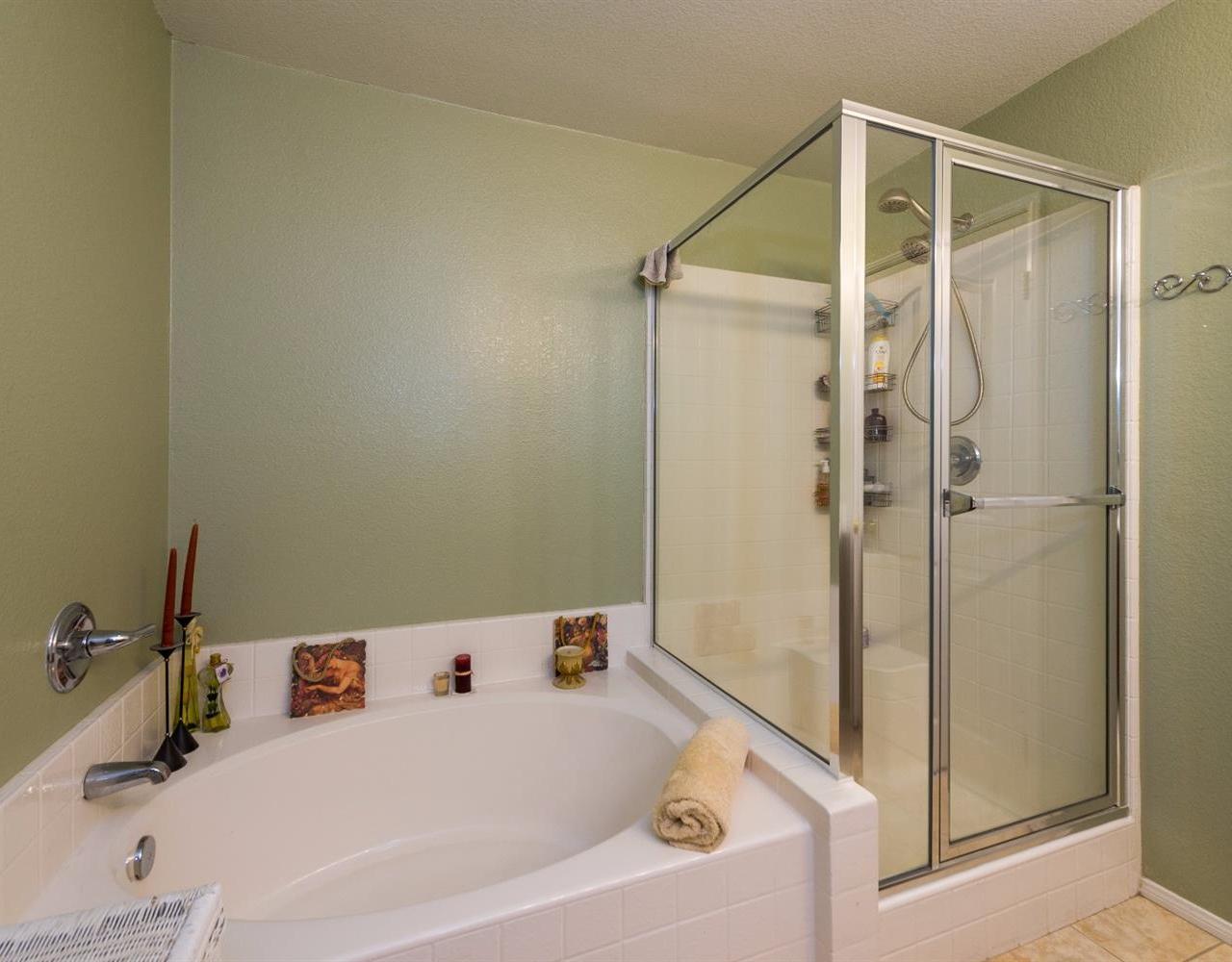 28112 Springvale Lane Castaic, CA 91384 - Photo 11 of 17 Gallery Image 11