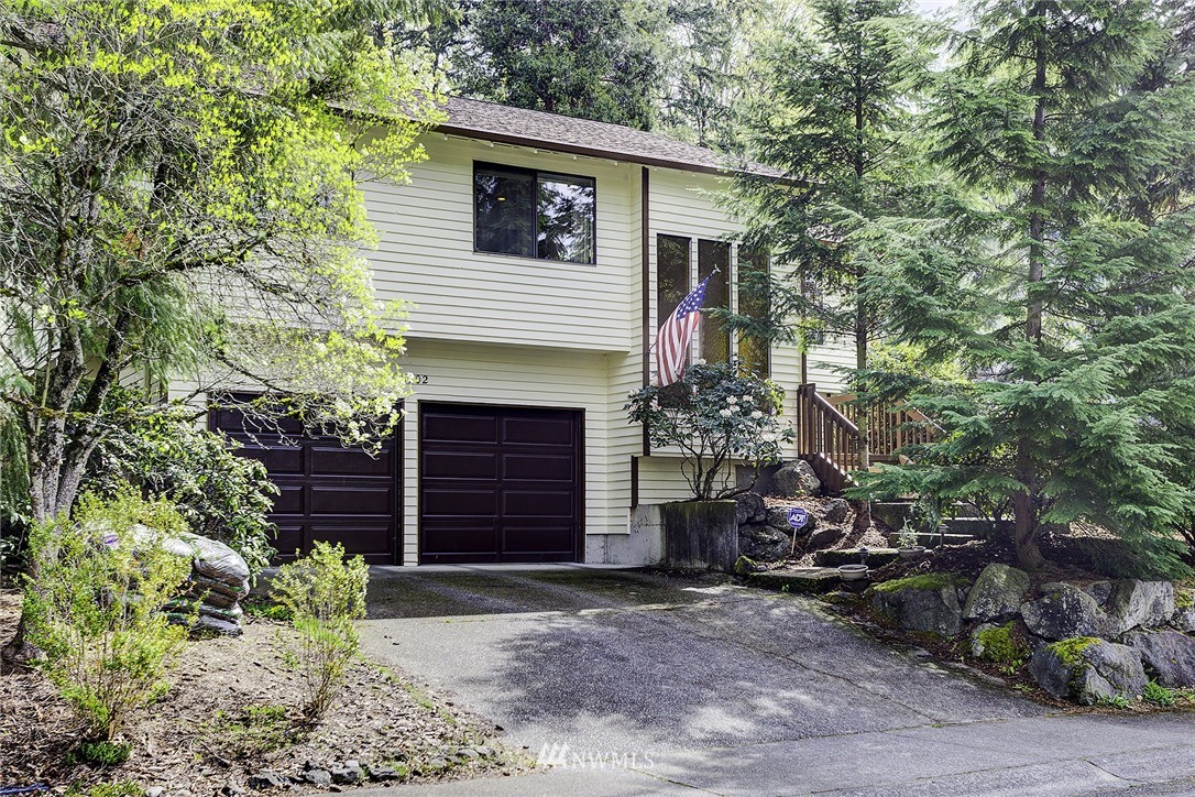 16902 135th Place Southeast Renton, WA 98058 - Photo 1 of 12 Gallery Image 1