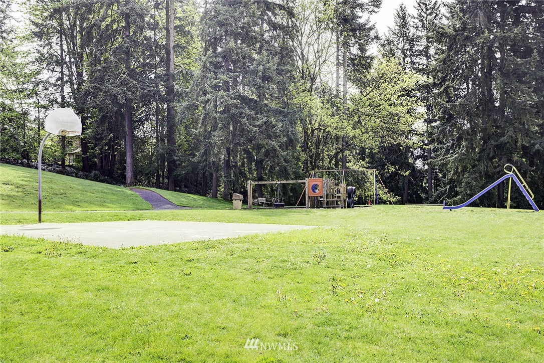 16902 135th Place Southeast Renton, WA 98058 - Photo 12 of 12 Gallery Image 12