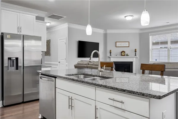 $369,000 | 120 Rossmoor Court, Anderson, SC 29621