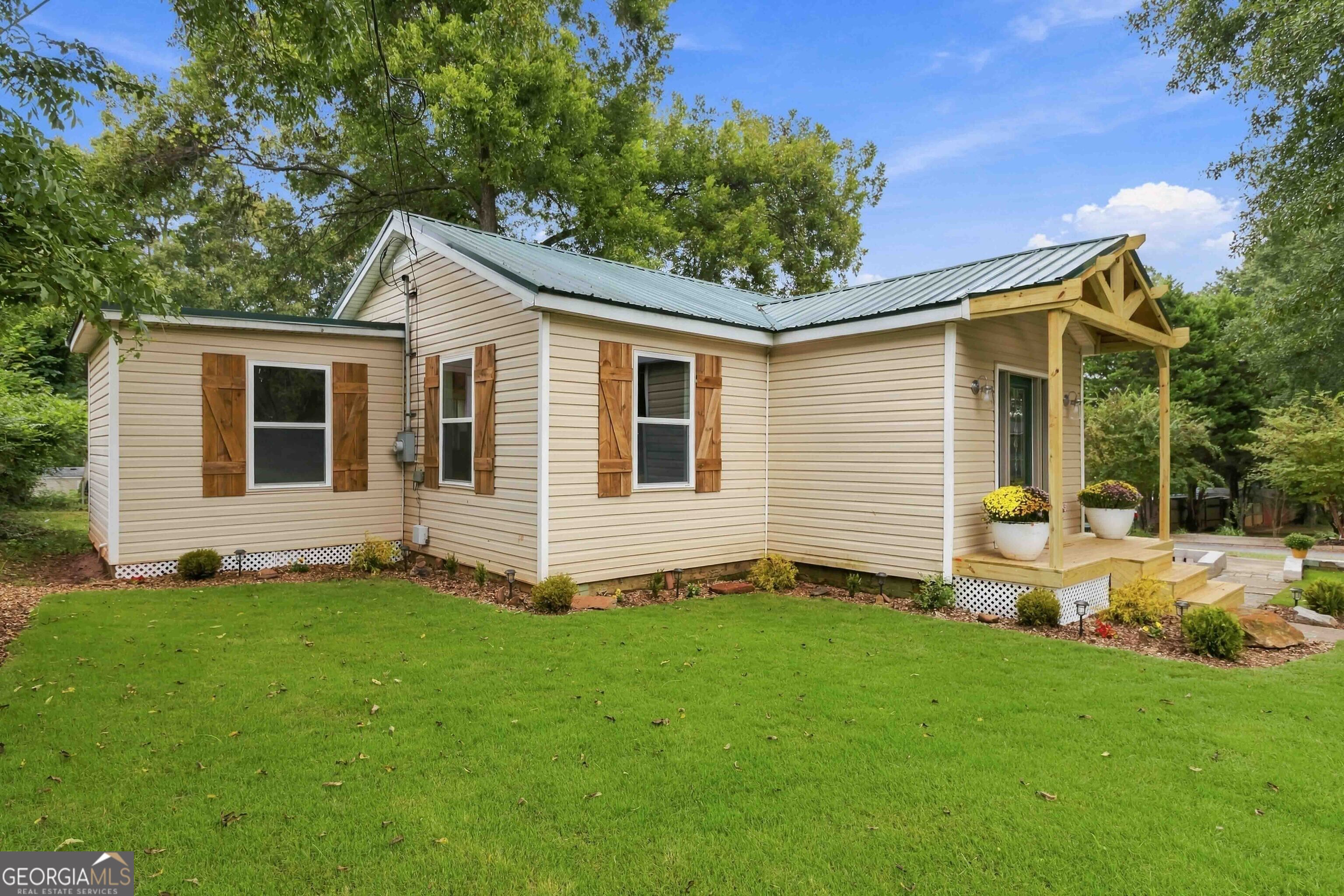 133 Bennett Street Commerce, GA 30529 - Photo 4 of 45 Gallery Image 4