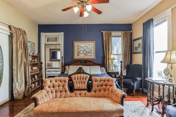 $689,500 | 203 West Commerce Street, San Saba, TX 76877