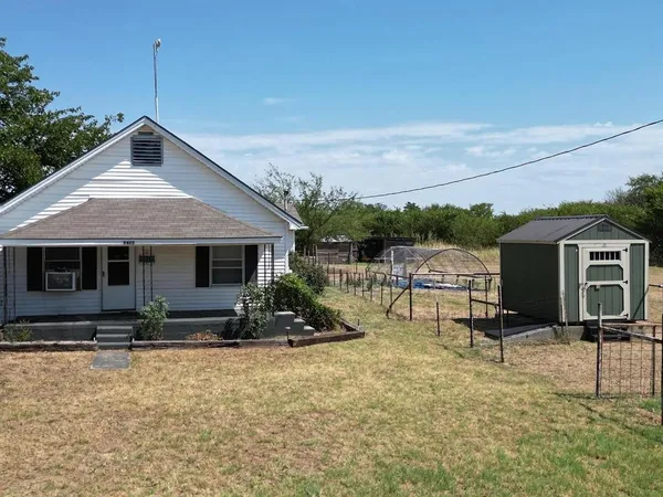 $2,000 | 9405 Farm To Market Road 174, Bellevue, TX 76228