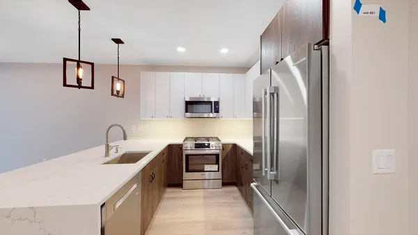 $5,850 | 440 East 8th Street, Unit 302, Boston, MA 02127