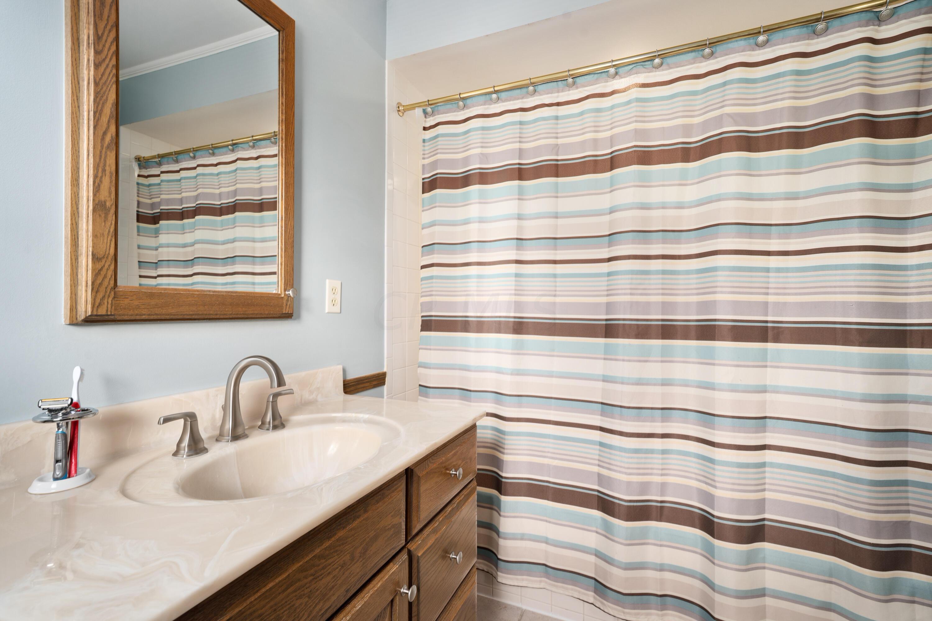 2385 Sandover Road Columbus, OH 43220 - Photo 36 of 68 Gallery Image 36