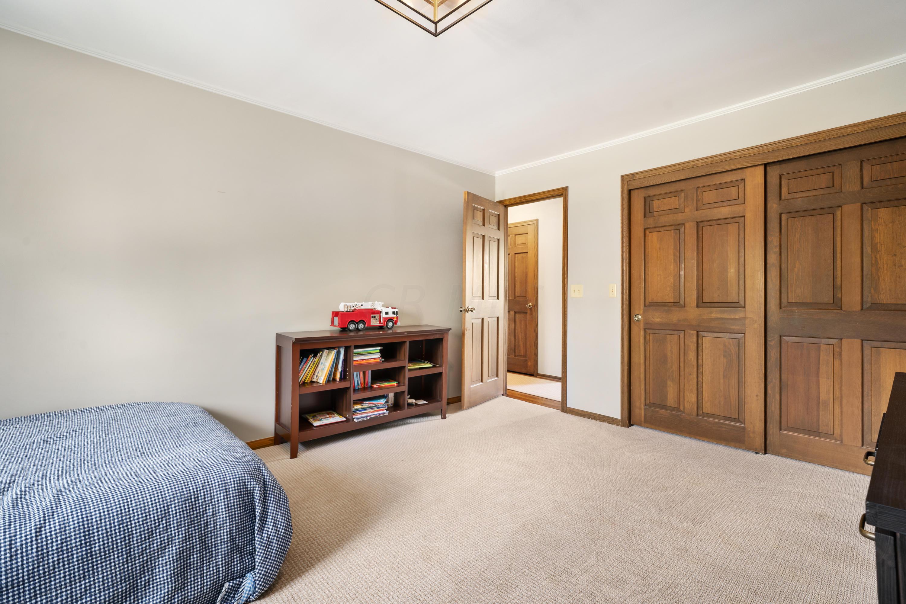 2385 Sandover Road Columbus, OH 43220 - Photo 42 of 68 Gallery Image 42