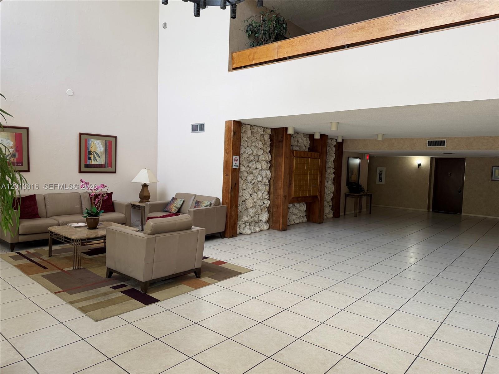 491 Racquet Club Road, Unit 312 Weston, FL 33326 - Photo 5 of 37
