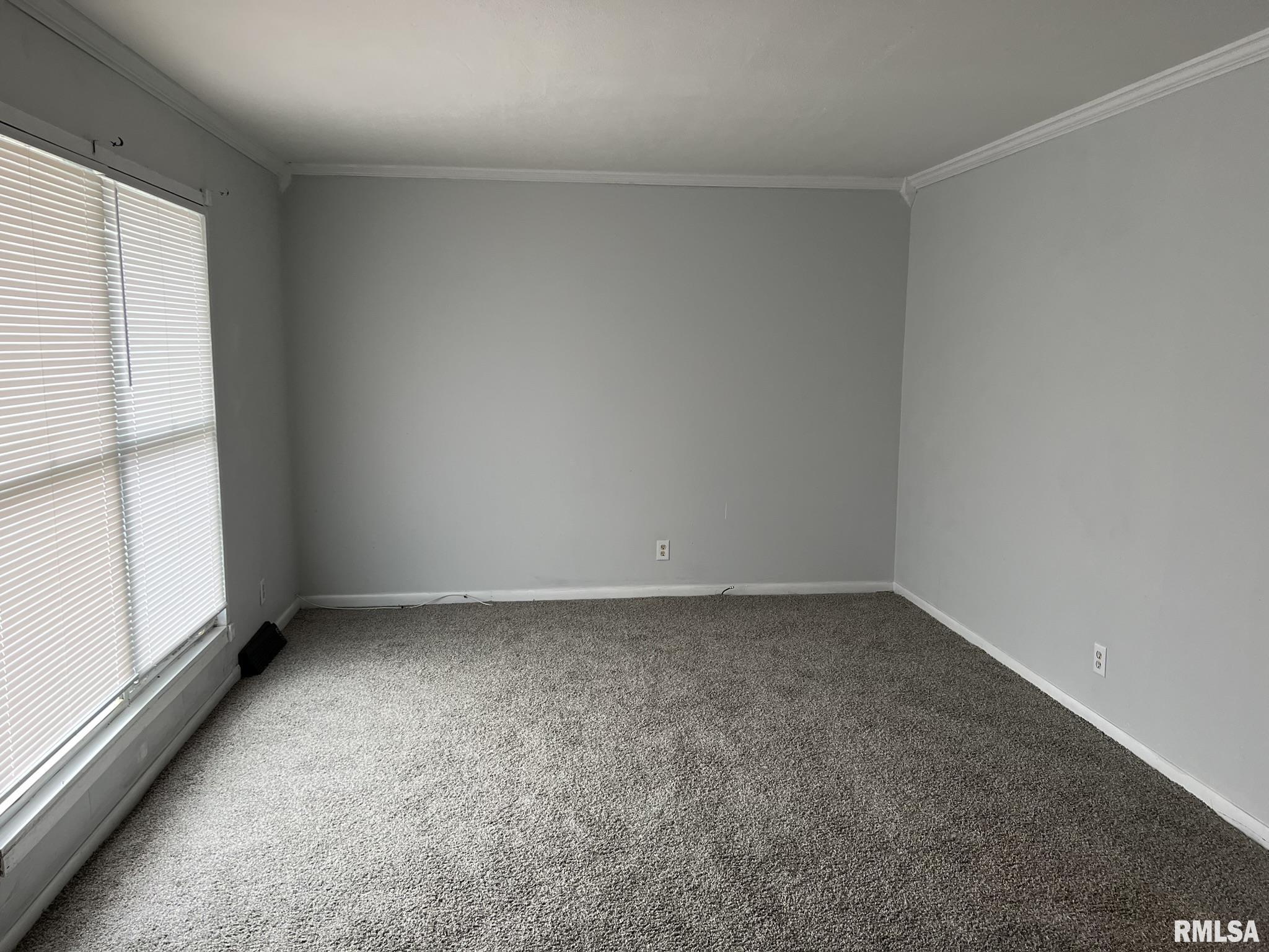 6326 North Randwick Road Peoria, IL 61615 - Photo 13 of 63 Gallery Image 13