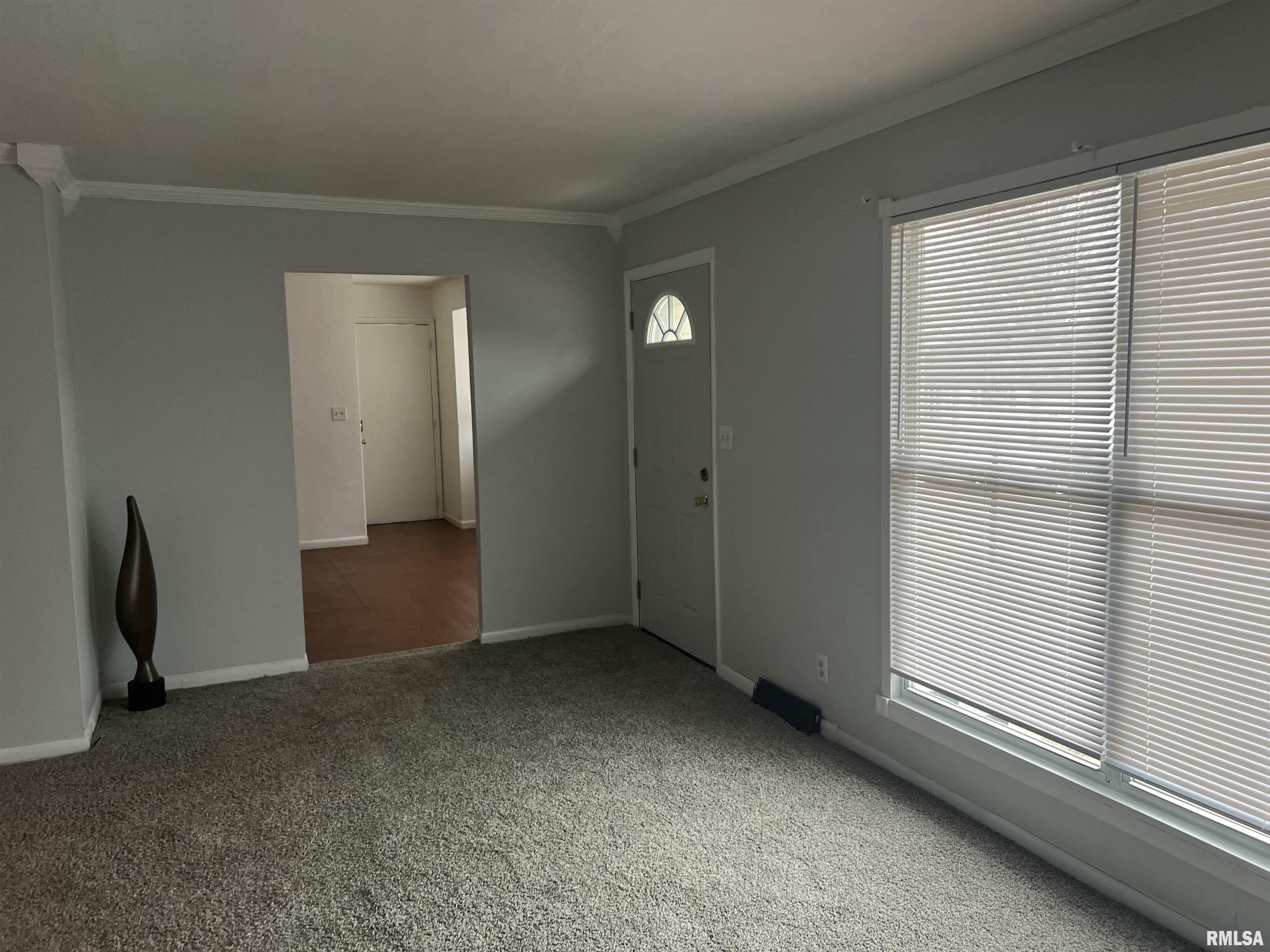 6326 North Randwick Road Peoria, IL 61615 - Photo 19 of 63 Gallery Image 19