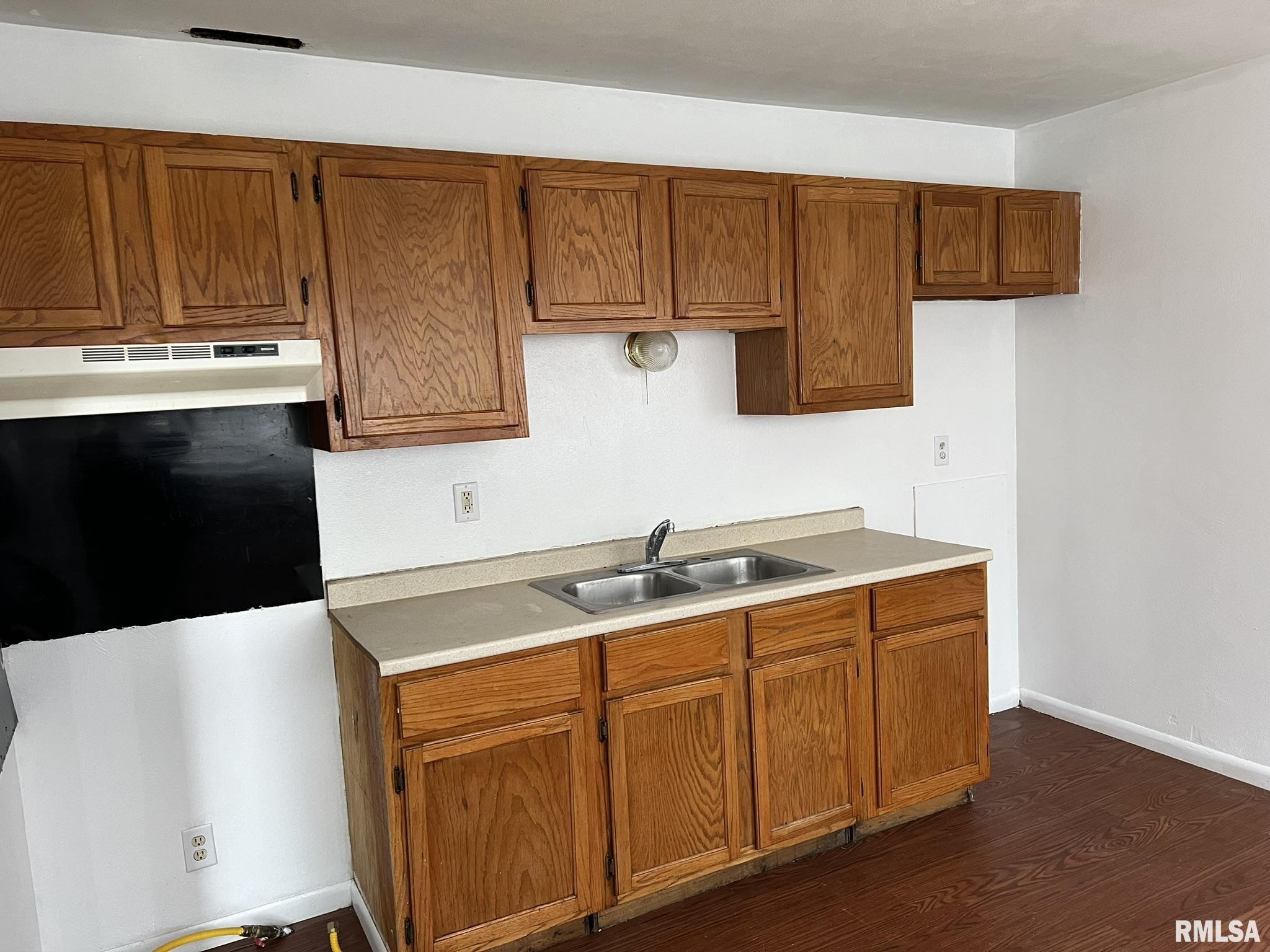 6326 North Randwick Road Peoria, IL 61615 - Photo 21 of 63 Gallery Image 21