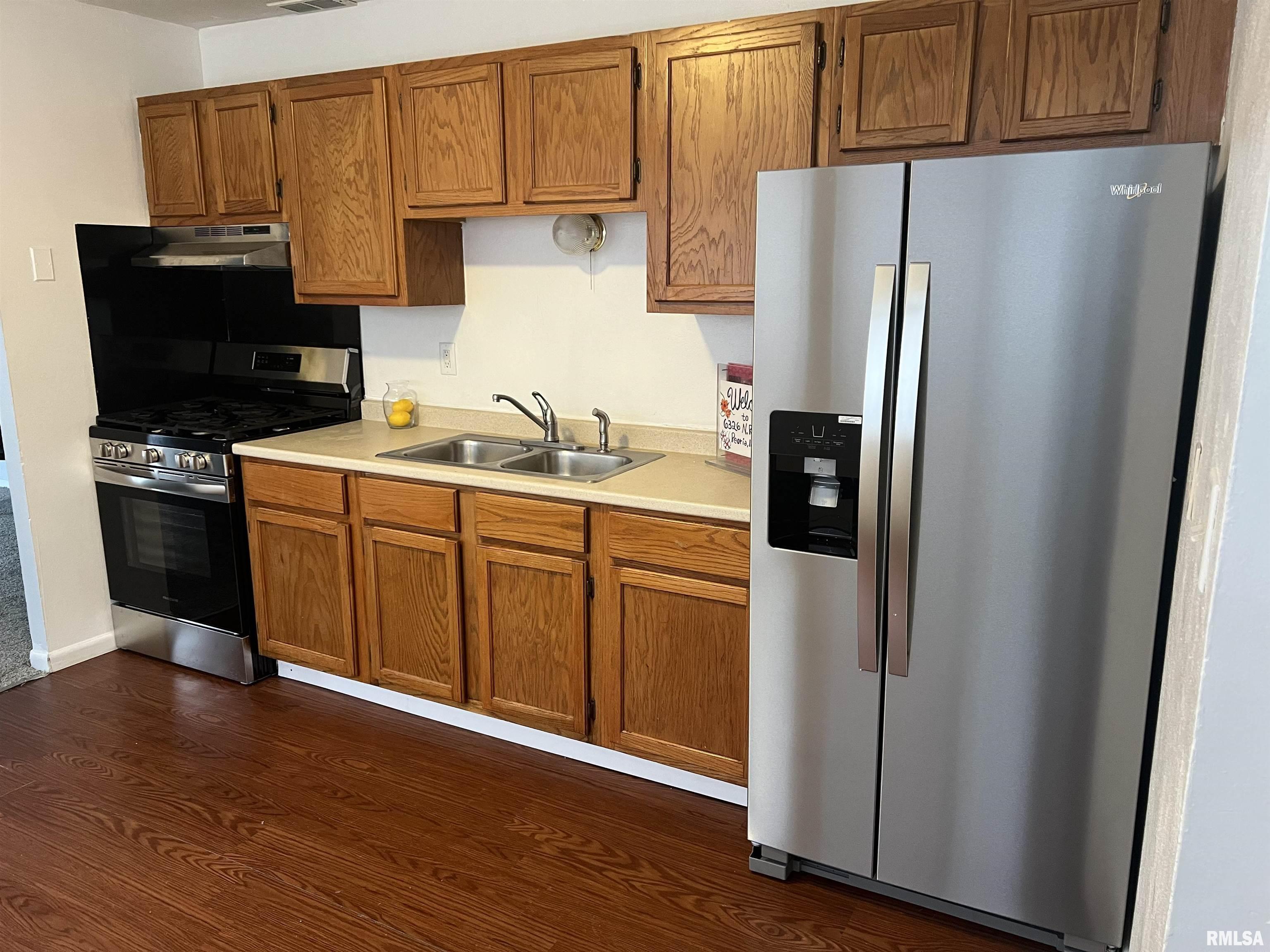 6326 North Randwick Road Peoria, IL 61615 - Photo 26 of 63 Gallery Image 26