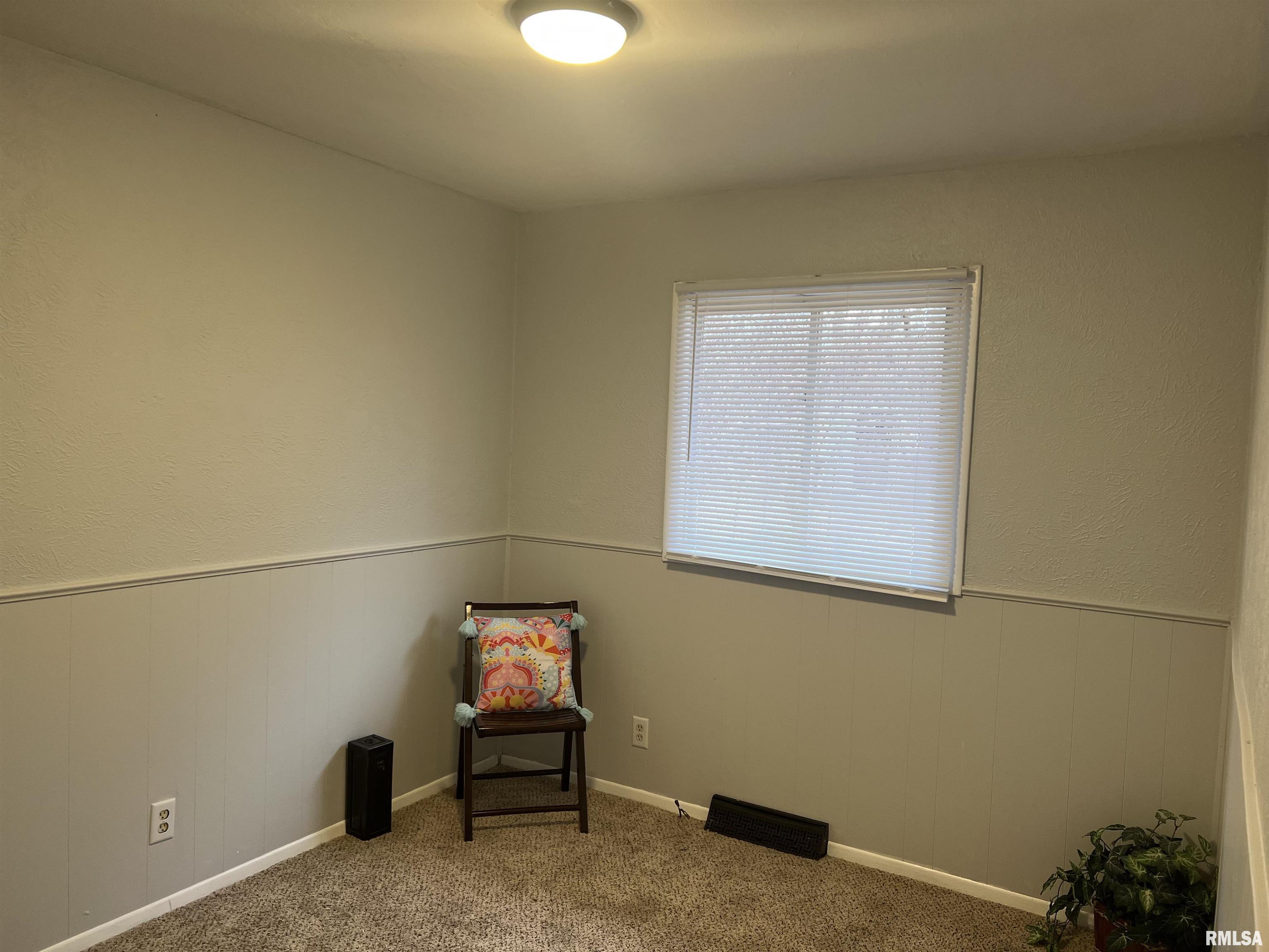 6326 North Randwick Road Peoria, IL 61615 - Photo 34 of 63 Gallery Image 34