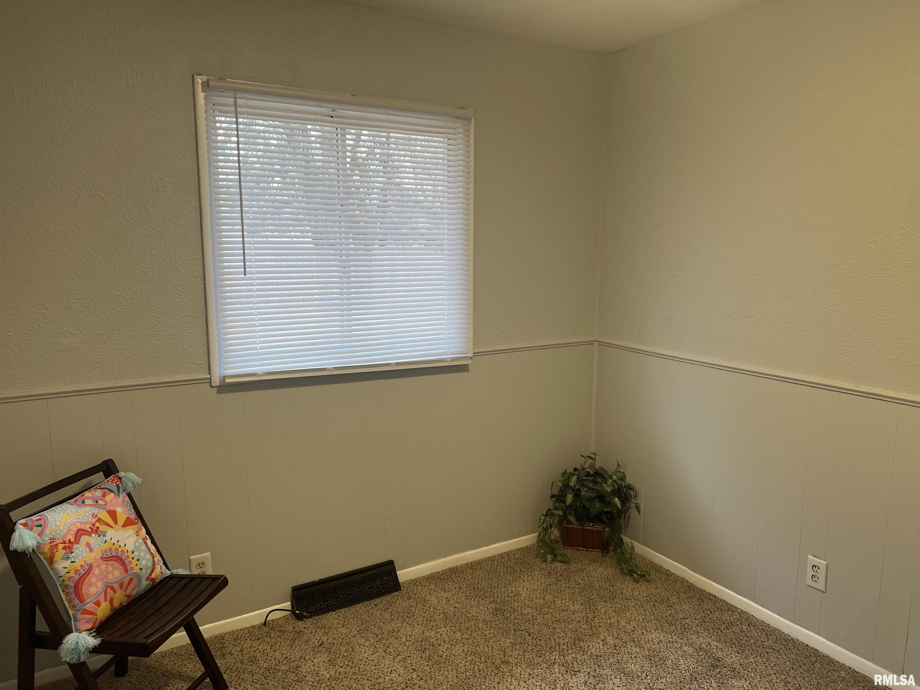 6326 North Randwick Road Peoria, IL 61615 - Photo 35 of 63 Gallery Image 35